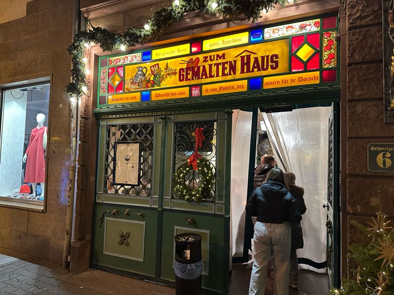 Zum Gemalten Haus